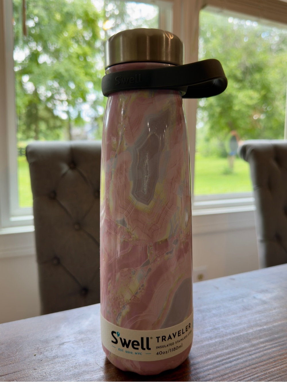 S'well Traveler Insulated Bottle in Pink Marble- 40oz